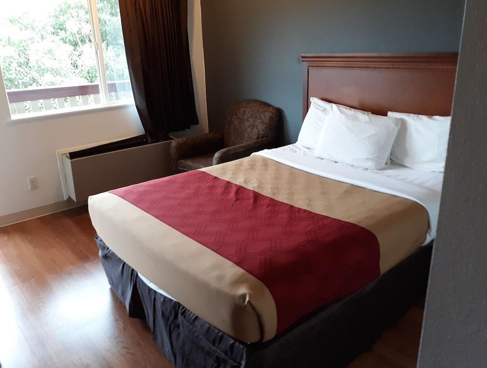 Oyo Hotel Chehalis I-5 South Eksteriør bilde